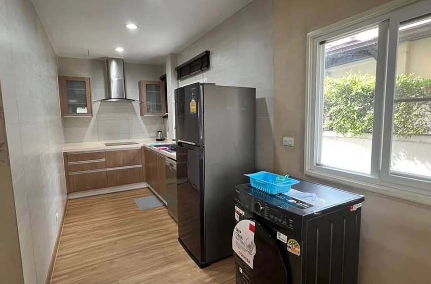 House with Shared Pool in Sukhumvit 
